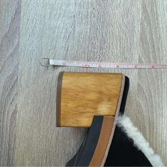 Bernardo Sky Sherpa Lined Clogs Womens 8.5 Black Suede Wood Sole Mules Like New - Picture 8 of 8